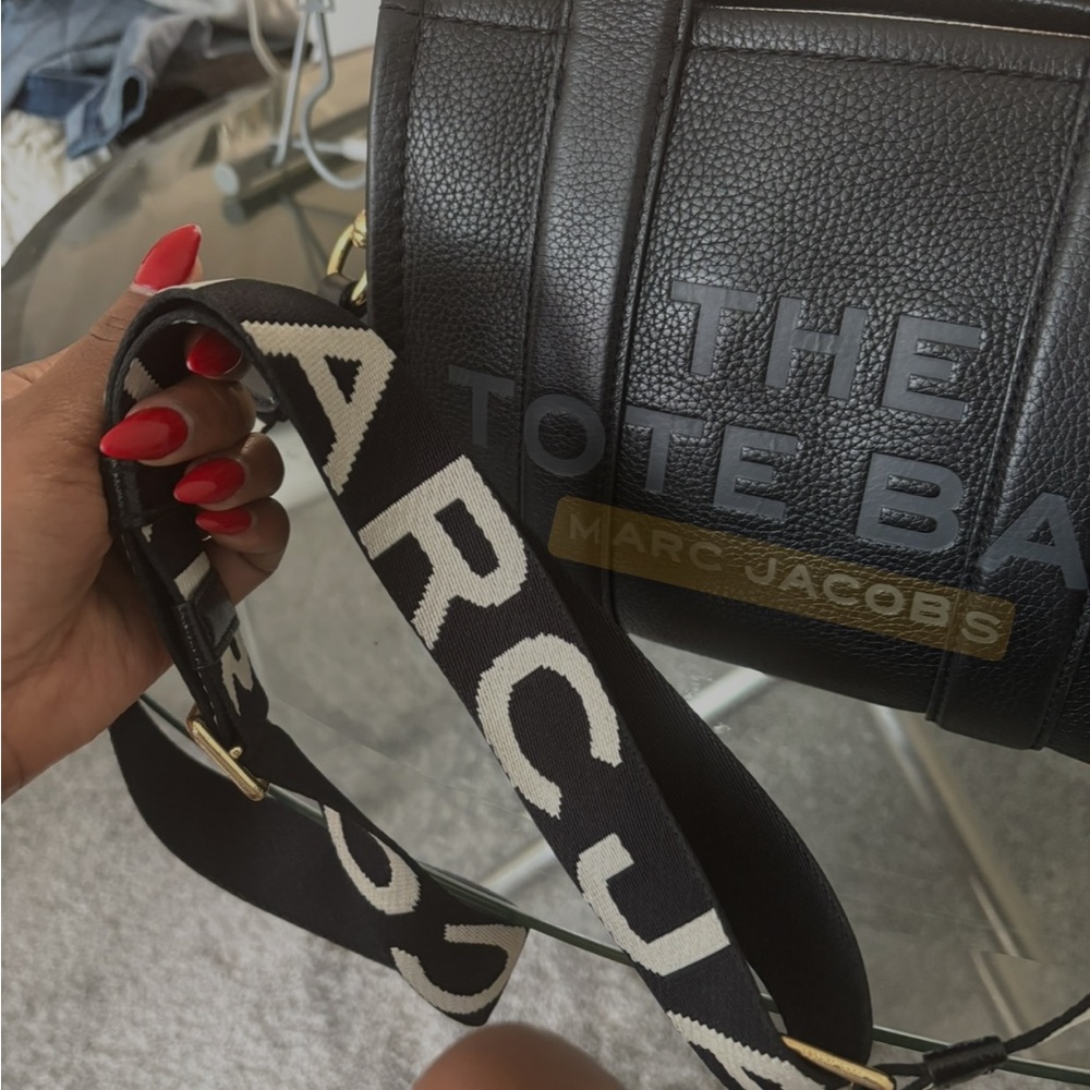 Marc Jacobs Black Tote with Bold Strap - mini